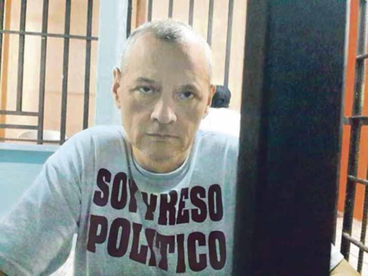 Marco Badilla, abogado del ruso Evgeny Konstantinovich, aseguró que analizan la posibilidad de demandar a Costa Rica ante la extradición de su cliente pese ... - 269374_rusoextradicion