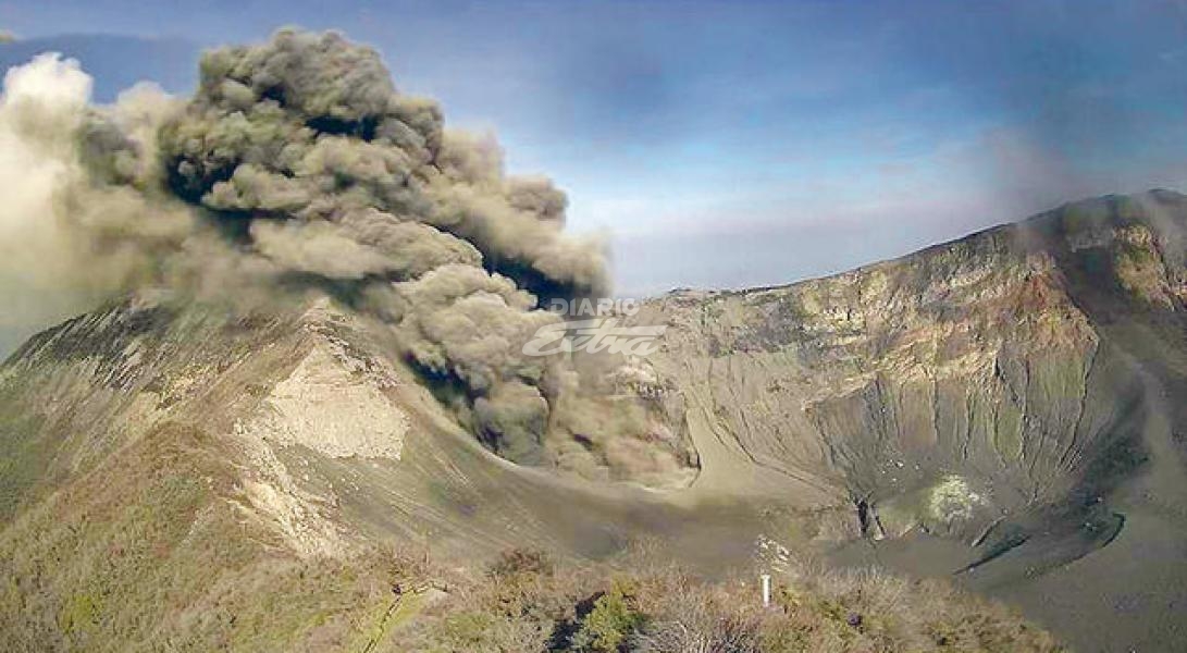 Reportan nueva erupción en el volcán Turrialba - Diario Extra Costa Rica